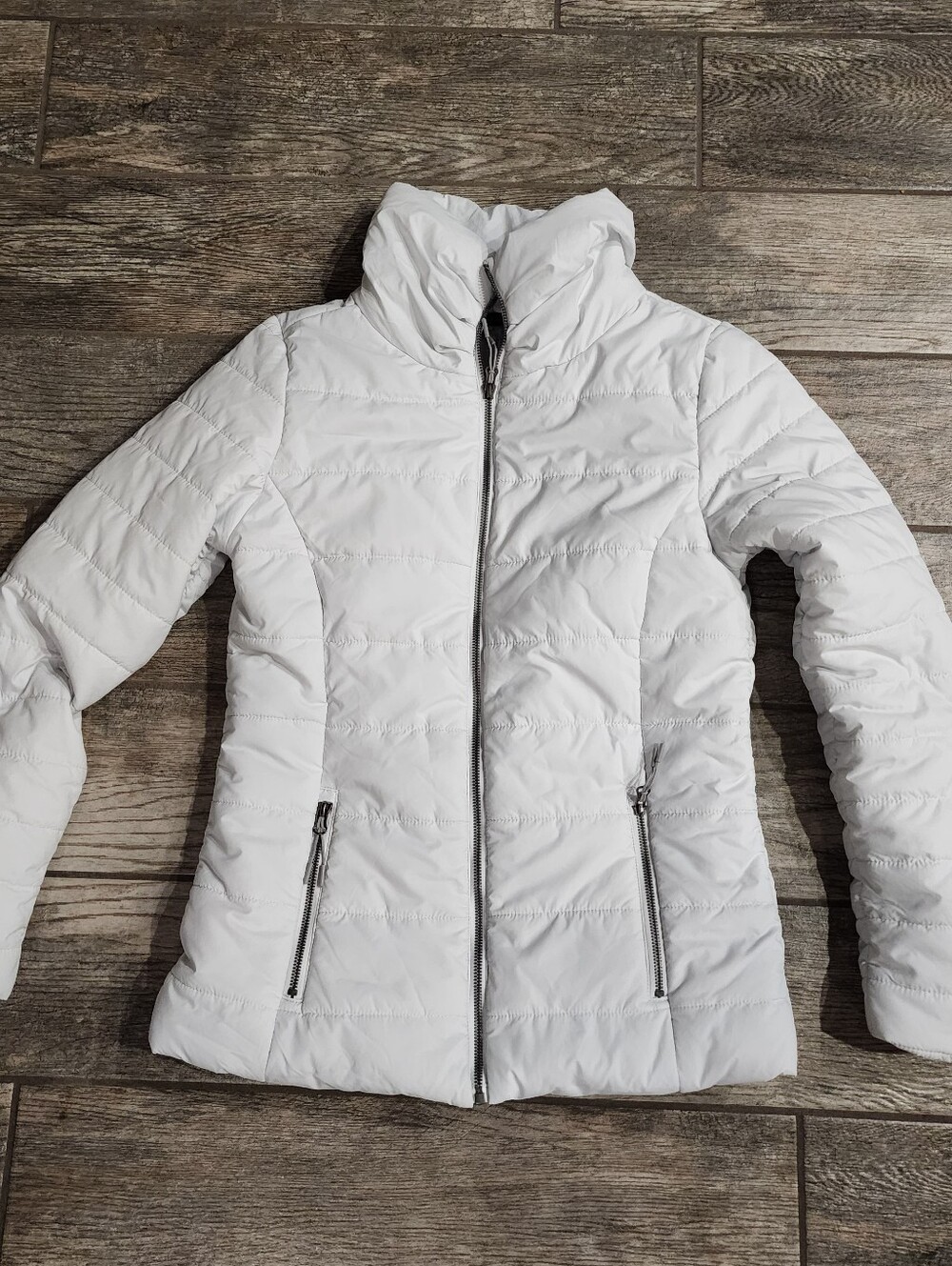 Stoic white puffer jacket with horizontal quilting, womens size S